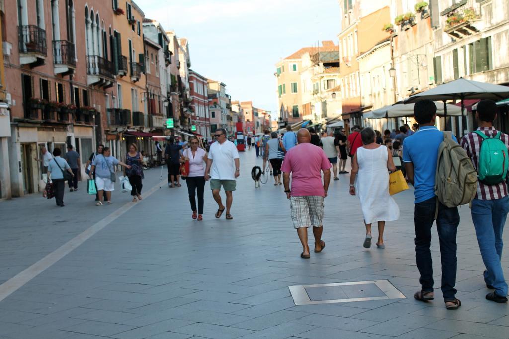 Appartamento Calle Dei Preti Venecia Exterior foto