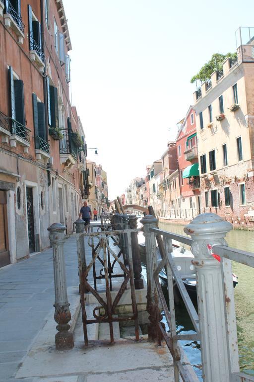 Appartamento Calle Dei Preti Venecia Exterior foto