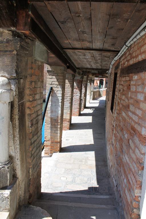 Appartamento Calle Dei Preti Venecia Exterior foto