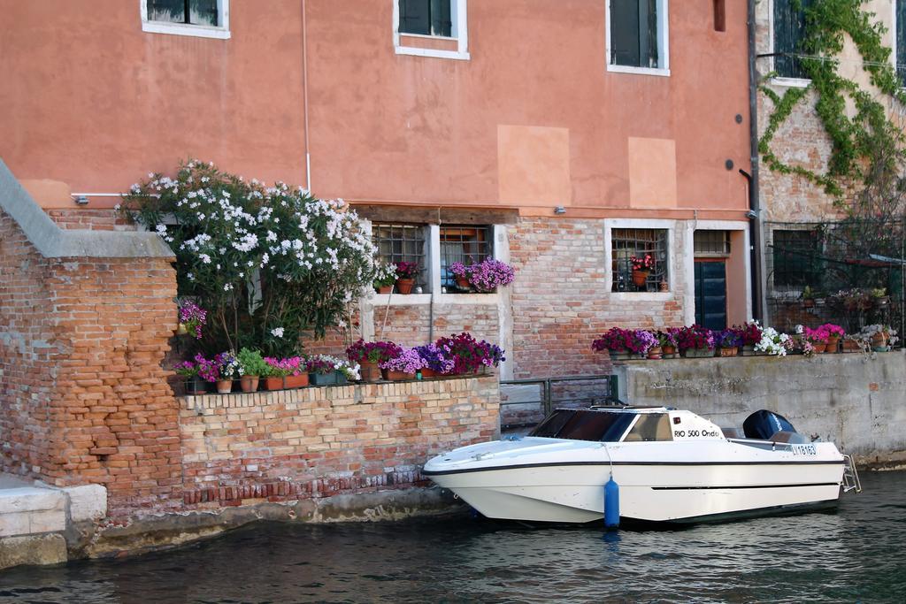 Appartamento Calle Dei Preti Venecia Exterior foto