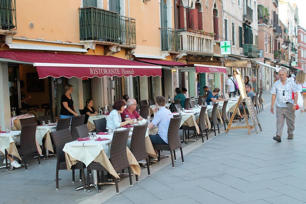 Appartamento Calle Dei Preti Venecia Exterior foto